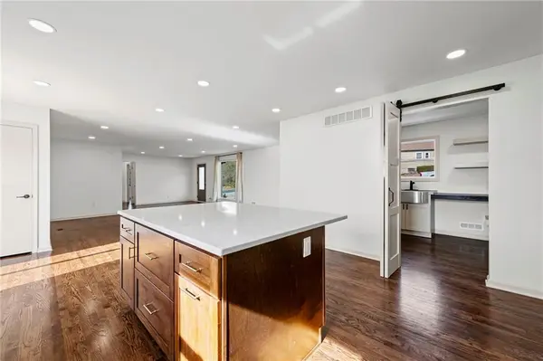 1309 W 100TH TER, Kansas City, MO 64114