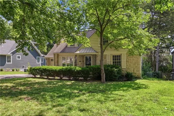5325 Norwood RD, Fairway, KS 66205