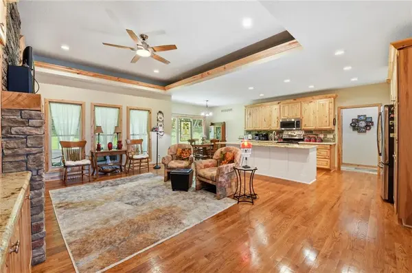 3347 S Wood AVE, Independence, MO 64057