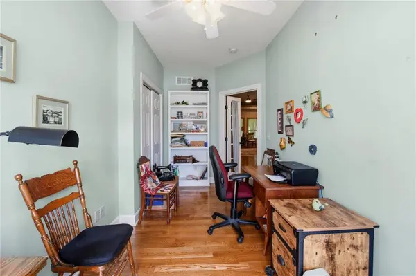 3347 S Wood AVE, Independence, MO 64057