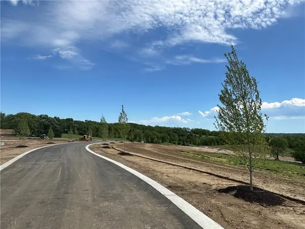 Lot 19 Copper Hill DR, Parkville, MO 64152