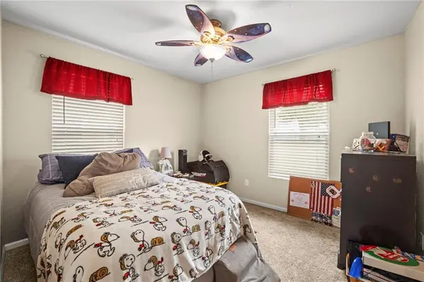 727 S Sycamore ST, Ottawa, KS 66067