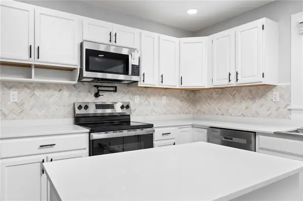 2001 S Locust ST, Pittsburg, KS 66762