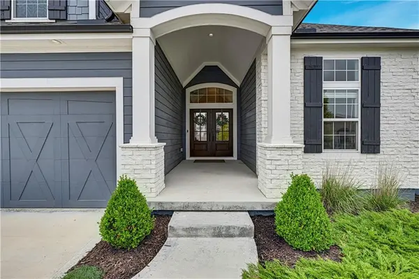 14496 S Hauser ST, Olathe, KS 66062