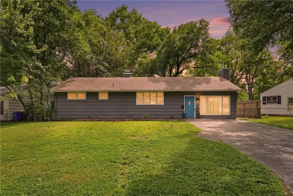7302 Elm AVE, Raytown, MO 64133