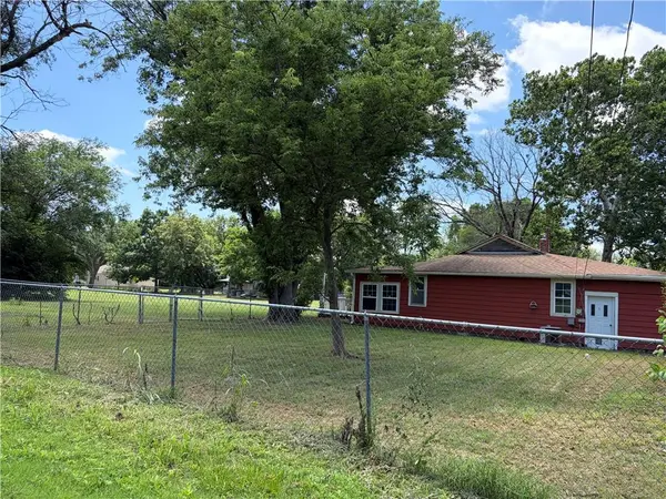 308 S 17th ST, Independence, KS 67301