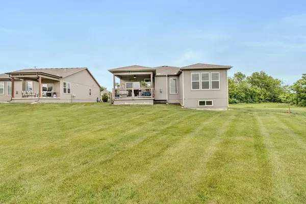 19006 Millview ST, Spring Hill, KS 66083