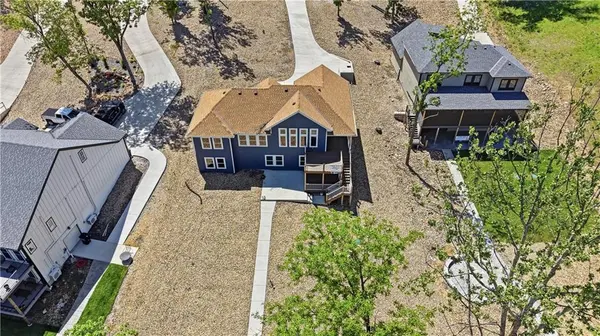 77 Lakeway LN, Climax Springs, MO 65324