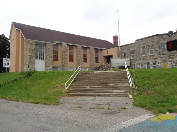 1800 S Northern BLVD, Independence, MO 64052