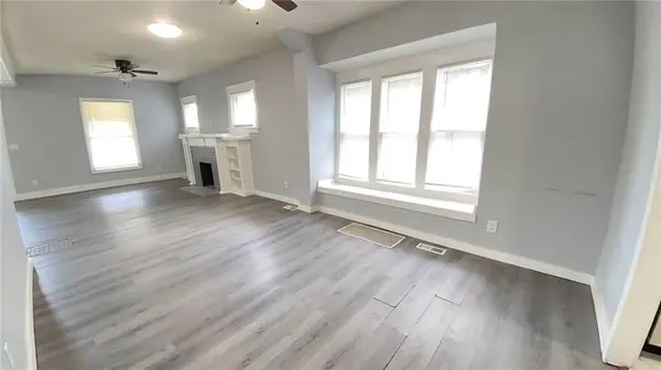 4440 Olive ST, Kansas City, MO 64130