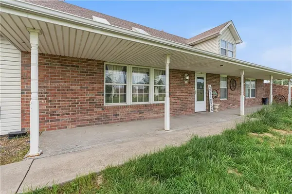 11449 Starr School RD, Odessa, MO 64076