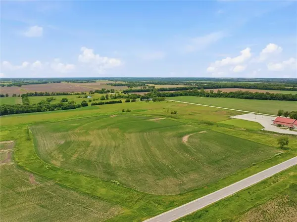 0000 N 300 RD, Baldwin City, KS 66006