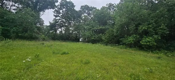 12668 E Panama RD, Nevada, MO 64772