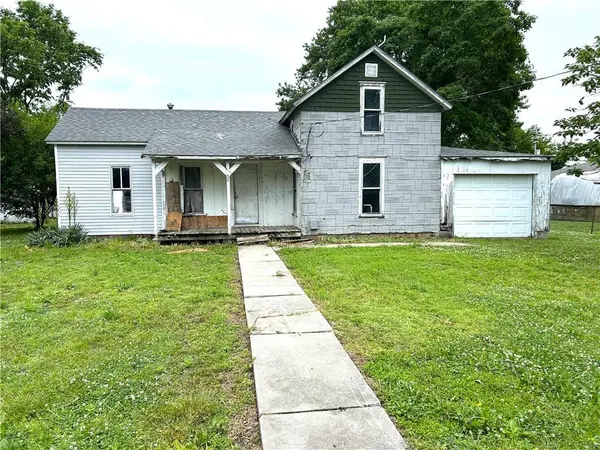 305 Walser AVE, Liberal, MO 64762