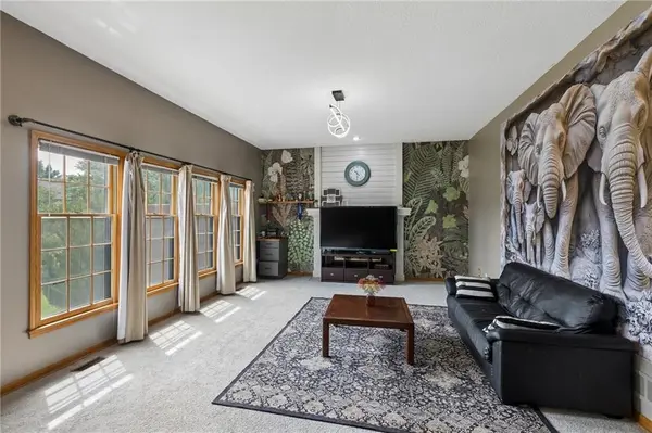 12823 Perry ST, Overland Park, KS 66213