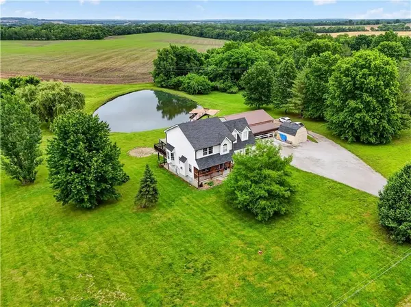 410 E Neil Chiles RD, Buckner, MO 64016