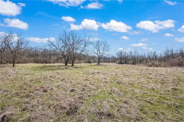 Reserve W 174th ST, Lawson, MO 64062