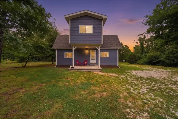 2596 1700 Rd. RD, Fall River, KS 67047