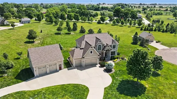 25162 176th ST, Leavenworth, KS 66048