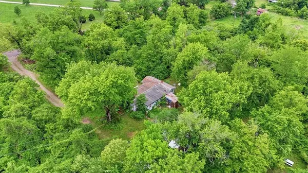 15058 166th ST, Bonner Springs, KS 66012