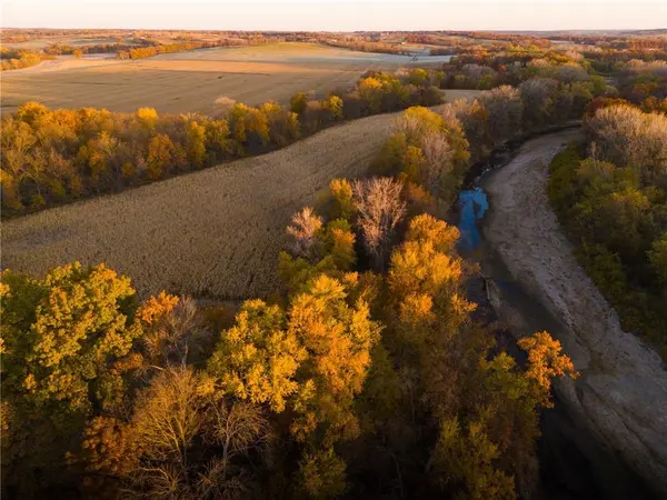 Amber PL, Other, IA 50147