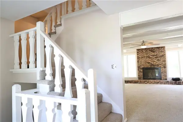 8920 E 81st ST, Raytown, MO 64138