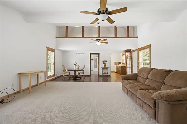 25095 W 215th ST, Spring Hill, KS 66083