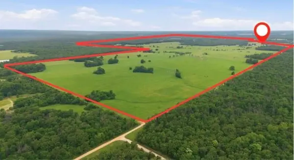26096 E E Hwy HWY, Milo, MO 64767