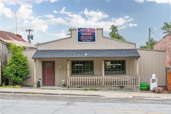 110 Grand AVE, Forest City, MO 64451