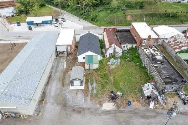 110 Grand AVE, Forest City, MO 64451