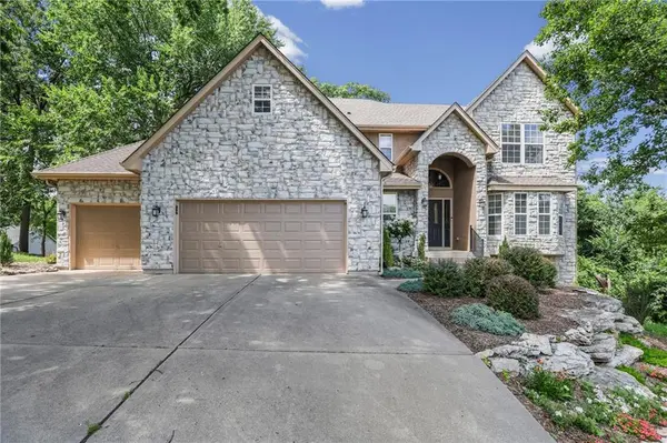 22808 E 28th Street CT, Blue Springs, MO 64015