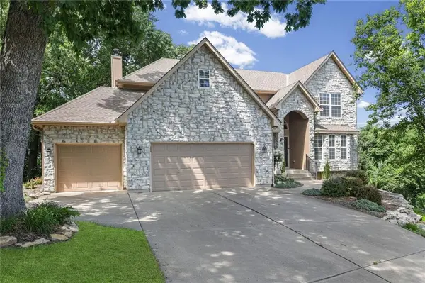 22808 E 28th Street CT, Blue Springs, MO 64015
