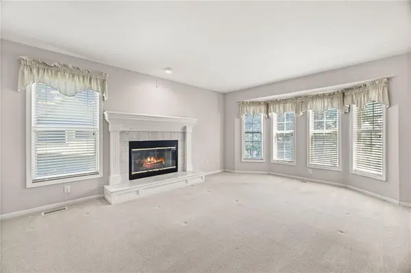 22808 E 28th Street CT, Blue Springs, MO 64015