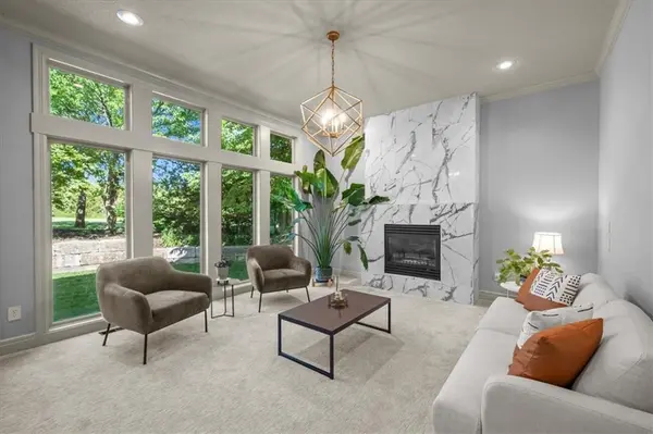 9914 Woodstock ST, Lenexa, KS 66220