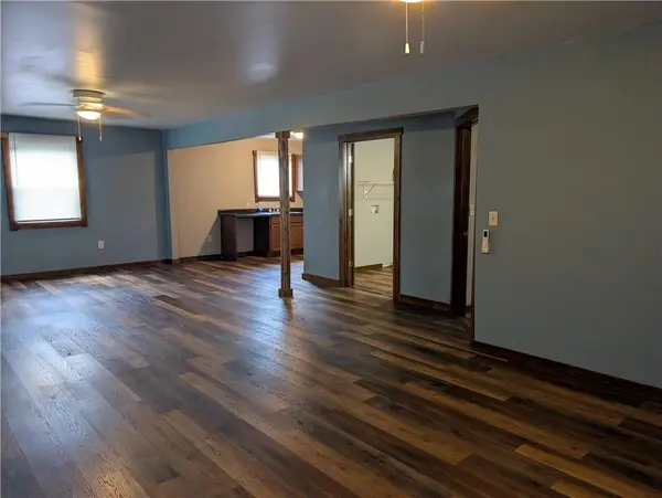 105 E Colorado ST, Windsor, MO 65360