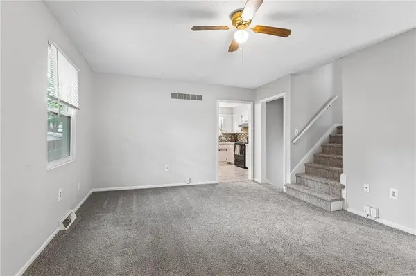 515 S Cardinal DR, Olathe, KS 66062