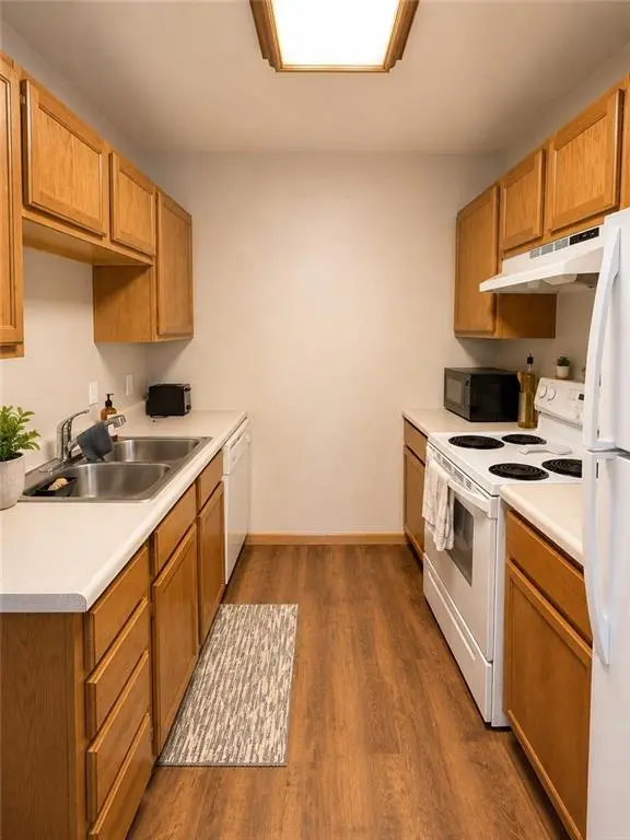 1814 N GRAND AVE, Maryville, MO 64468