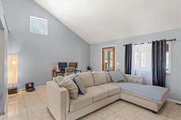 22 NW 101ST PL, Kansas City, MO 64155