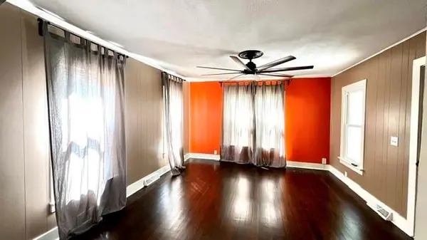 117 S Elm ST, Ottawa, KS 66067