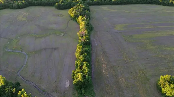 Stewart LN, Paola, KS 66071