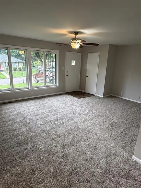 3115 Doniphan AVE, St Joseph, MO 64507
