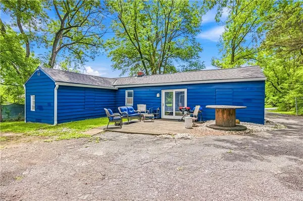 8920 E 92nd ST, Kansas City, MO 64138