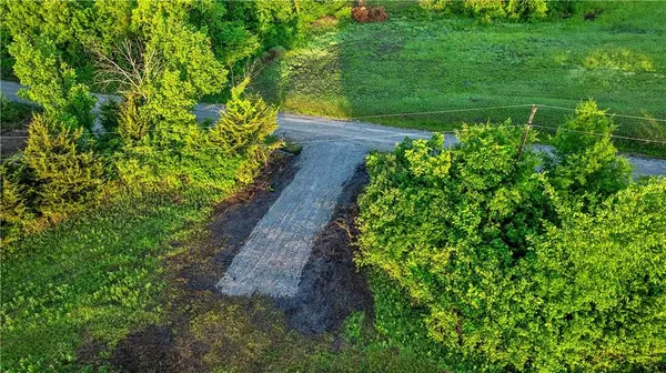 Murray RD, Lawson, MO 64062