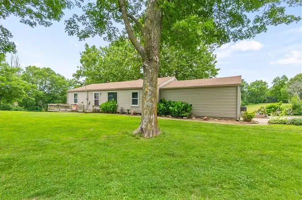 7337 Barnes DR, Kansas City, KS 66109