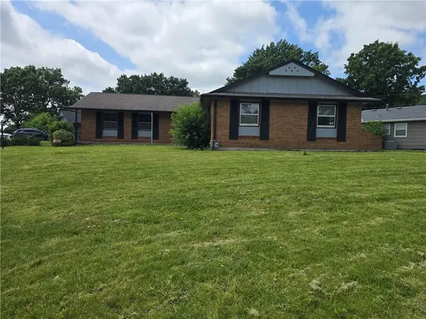 8700 Ford AVE, Raytown, MO 64138