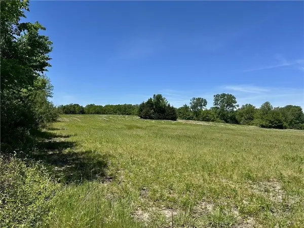 E Colbern RD, Lone Jack, MO 64070