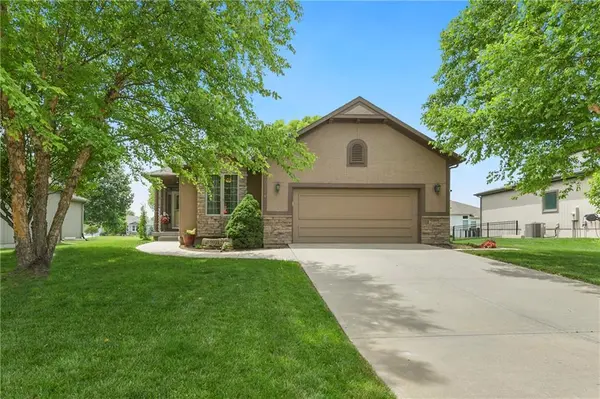 29374 Rockwood AVE, Paola, KS 66071