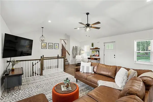 1208 SW South AVE, Blue Springs, MO 64015