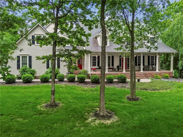 14615 Whippoorwill LN, Greenwood, MO 64034