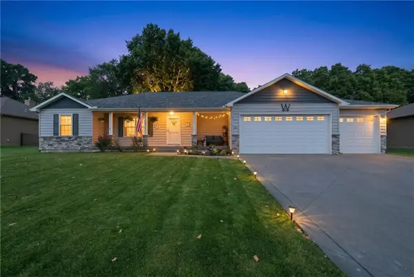 302 S Peach Tree AVE, Lone Jack, MO 64070